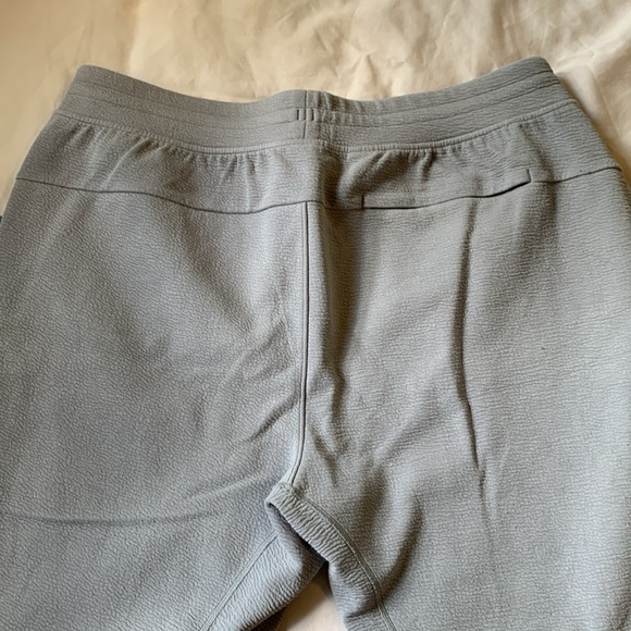 Lululemon XL gray pants - Picture 4 of 5